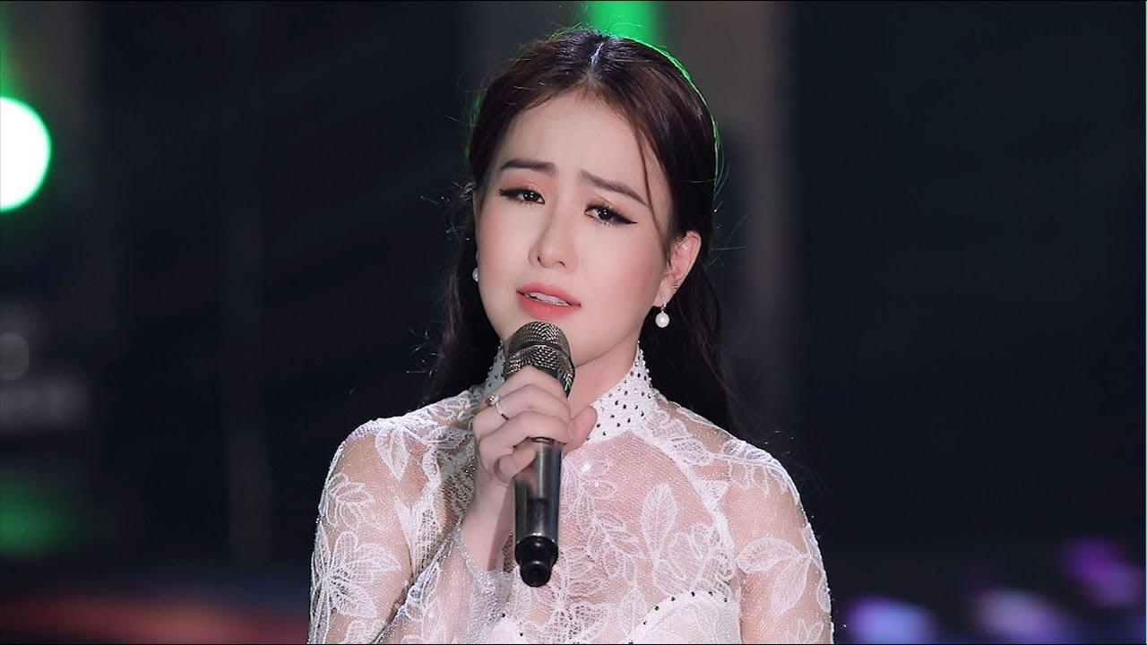 Ngày Sau Sẽ Ra Sao - Ý Linh (Thần Tượng Bolero 2017) [MV Official]