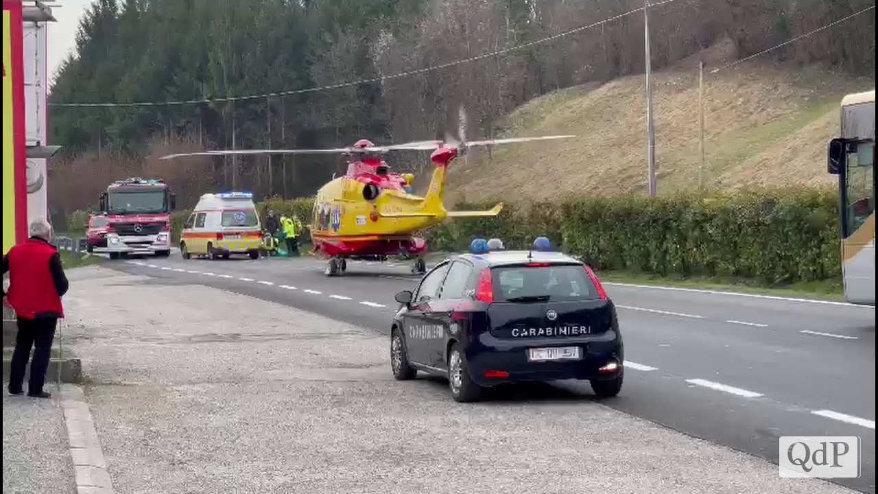 Refrontolo, perde il controllo dell'auto e finisce nel fossato: morta la conducente