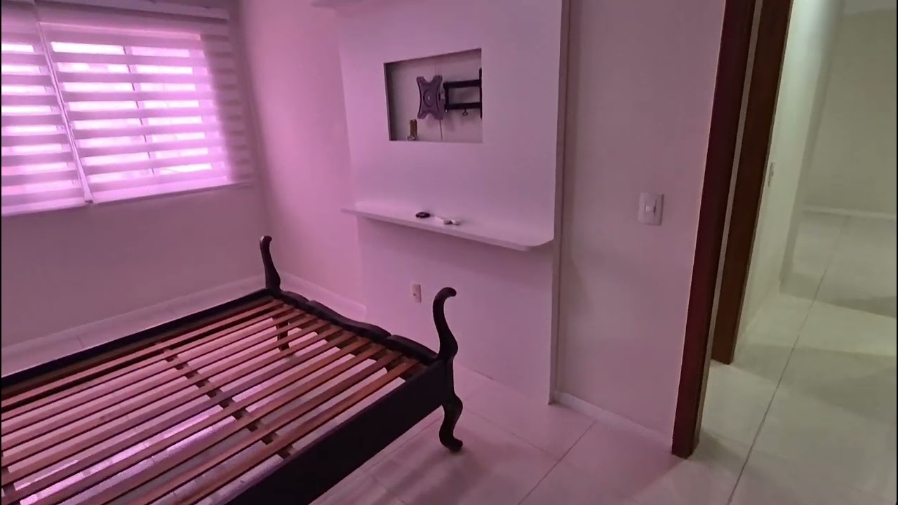 Recreio dos Bandeirantes, Av. Gilka Machado, locação tratar 21-99986-6181 Airton 