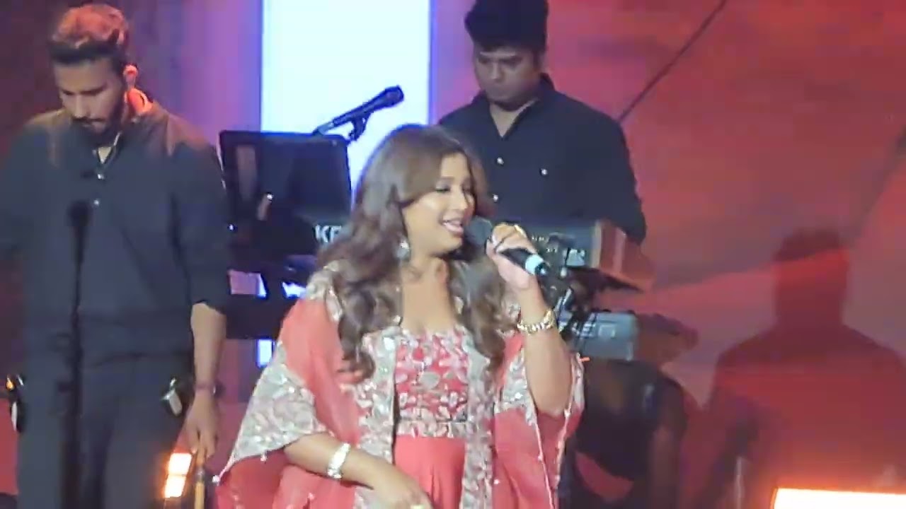 Song Deewani Mastani Live perform by @ShreyaGhoshalOfficial 2025 Siri Fort Auditorium