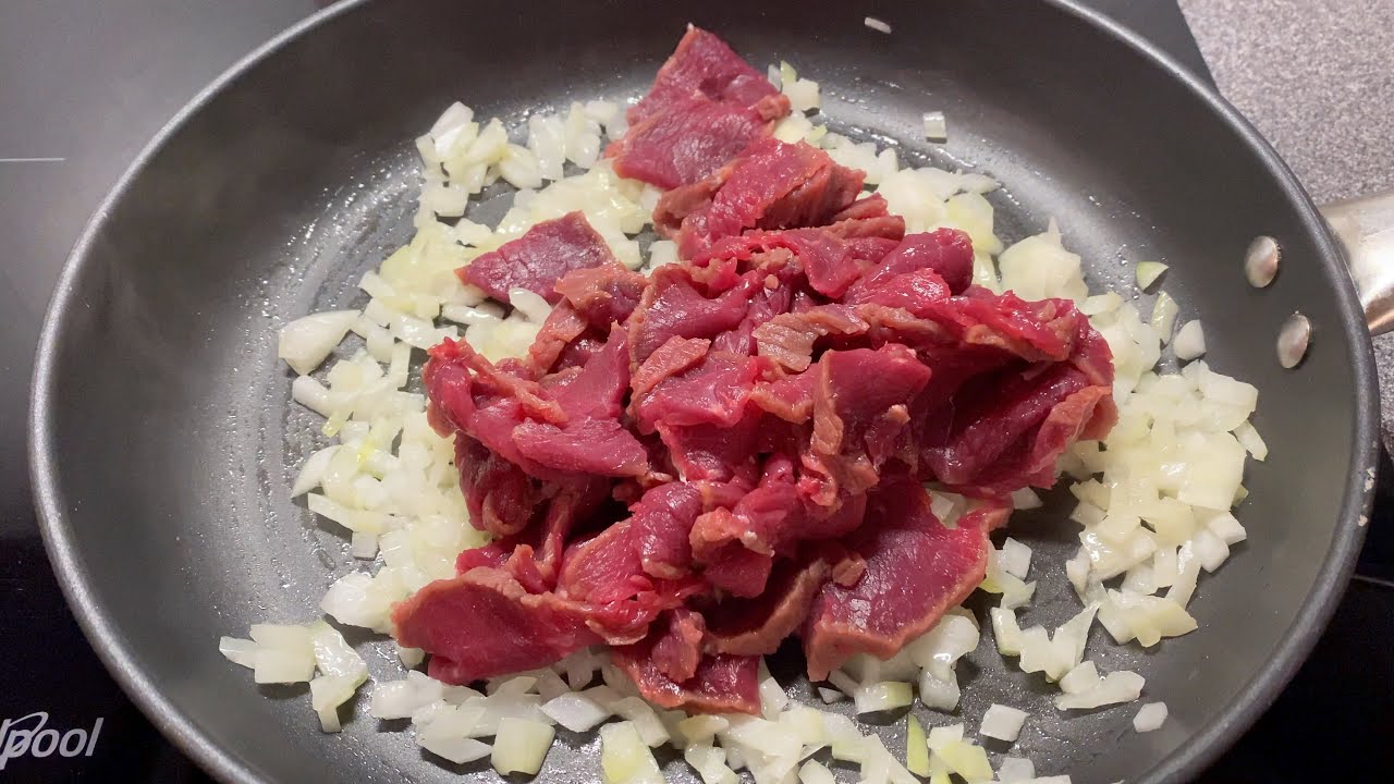 Невероятно вкусный и быстрый рецепт говядины с грибами в вкуснейшем сливочном соусе