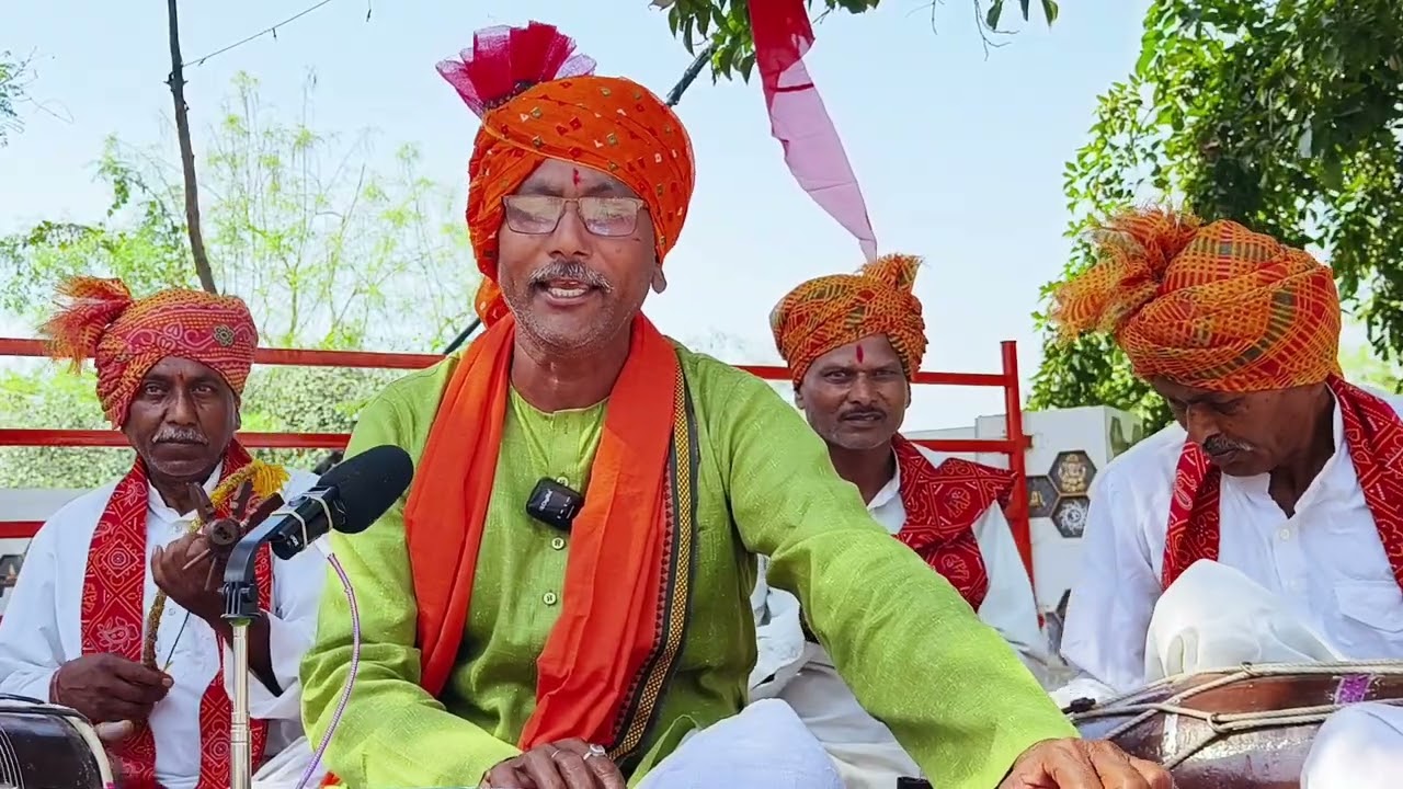 फाग - खेलत फाग आज गिरधारी खेलत संग राधिका प्यारी सिंगर नारायण सिंह कुशवाहा एवं साथी....9425791180