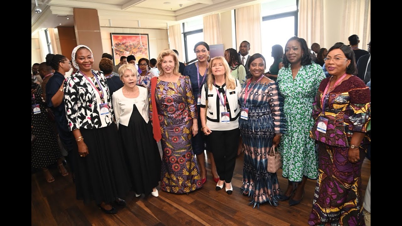 Cocktail ‘’Women Working for Change’’ :Dominique Ouattara partage son expérience professionnelle