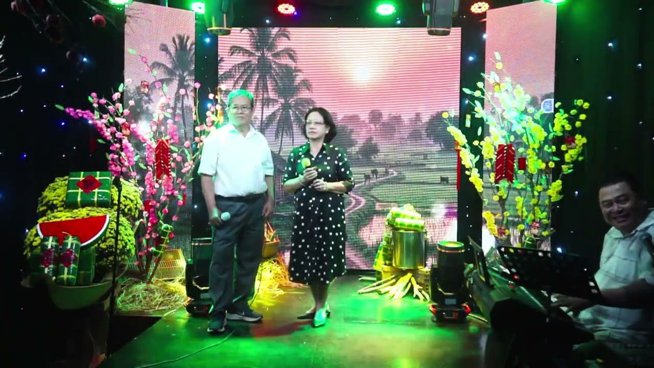 NP: nhà anh nhà em , ST: anh sơn , TB : quốc ái 