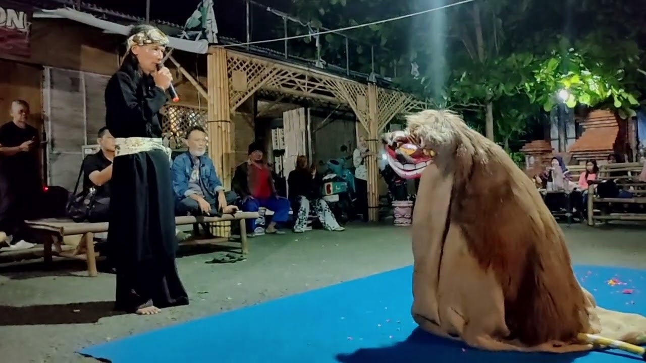 Atraksi Seni Berokan | Sanggar Pawang Telik | Komunitas Seni Tradisi Cirebon