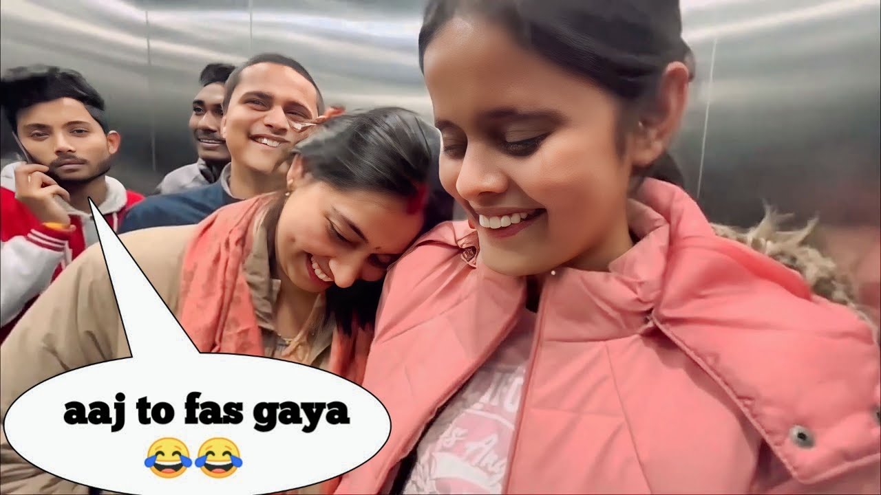 AAJ TO FAS GAYA 😂🤣 PRANK IN LIFT || RINKUUU 