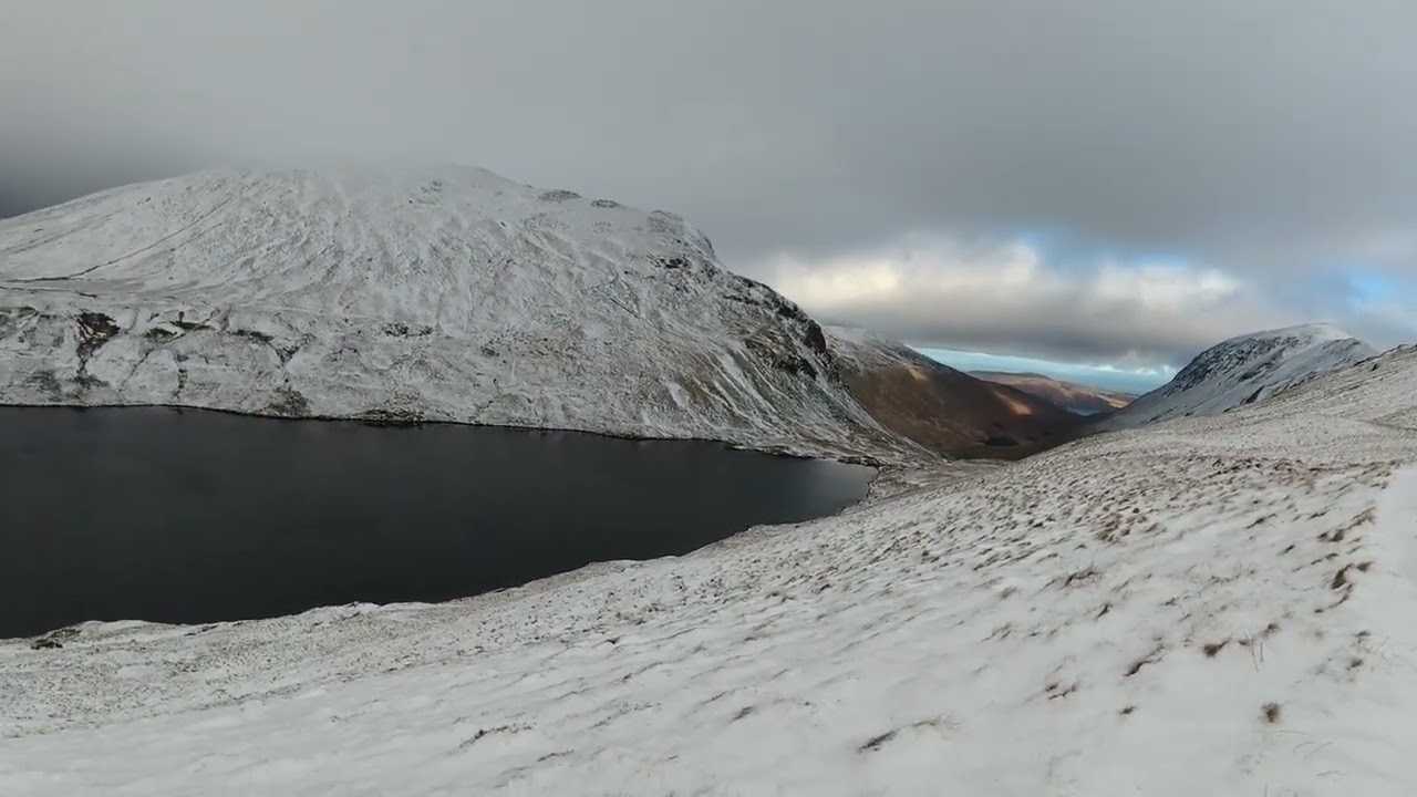 20260107 Walk up Fairfield in the snow