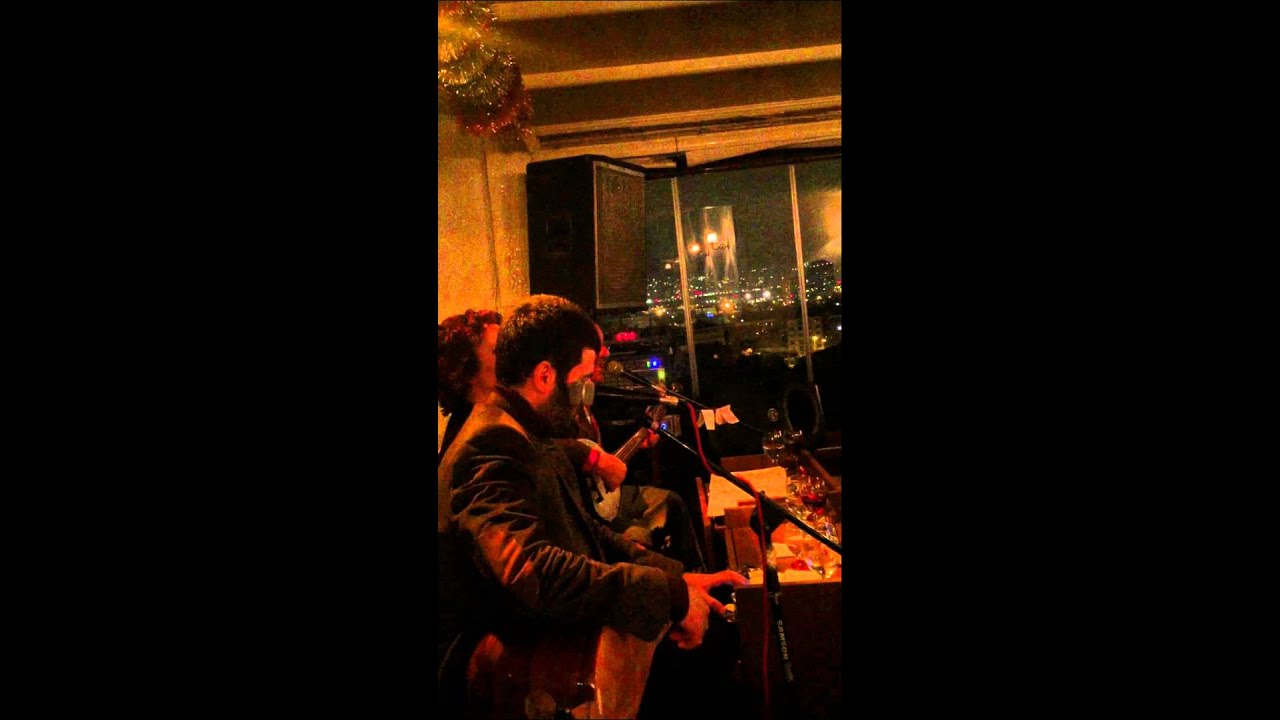 Cihat Yaman Uzaktan Mendil salama el et