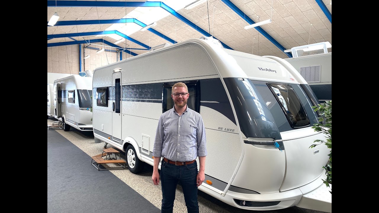 Se med når Søren viser rundt i Hobby De Luxe 515 UHL