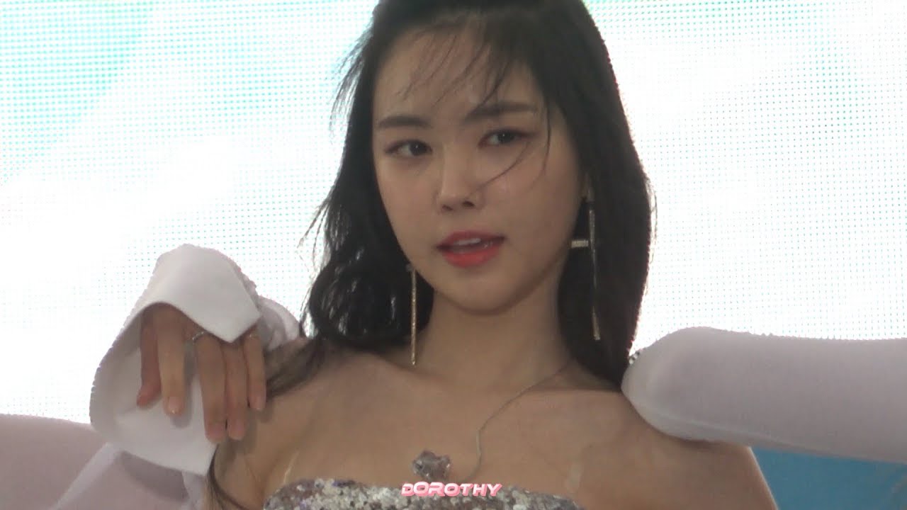 190511 에이핑크 나은 직캠[4k]_ %%(응응) @ 이슬라이브 페스티벌 by DOROTHY