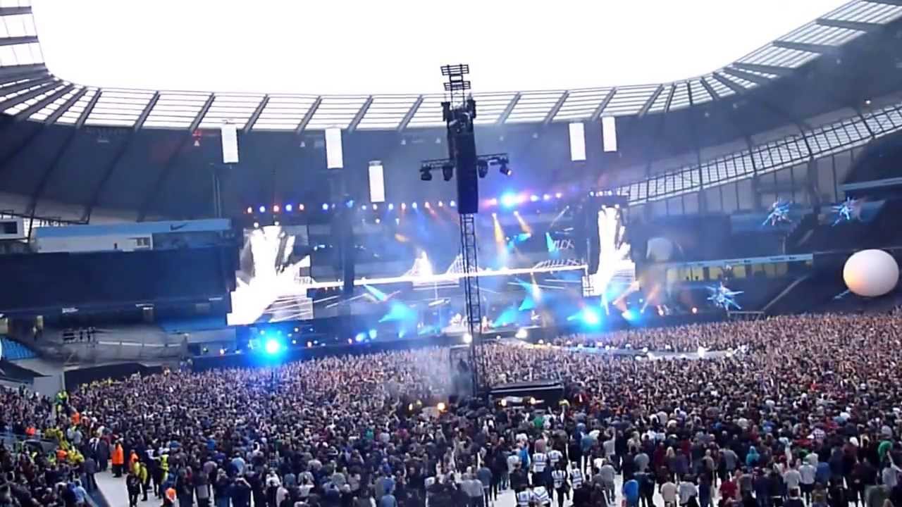 Muse- Knights Of Cydonia- Live at the Etihad Stadium- Manchester 2013