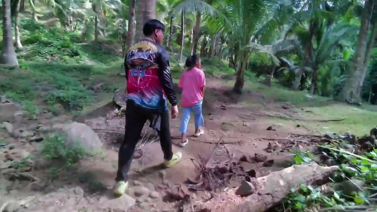 HIKING TRAIL AT HINGUIWIN FALLS PADRE BURGOS, QUEZON PROVINCE