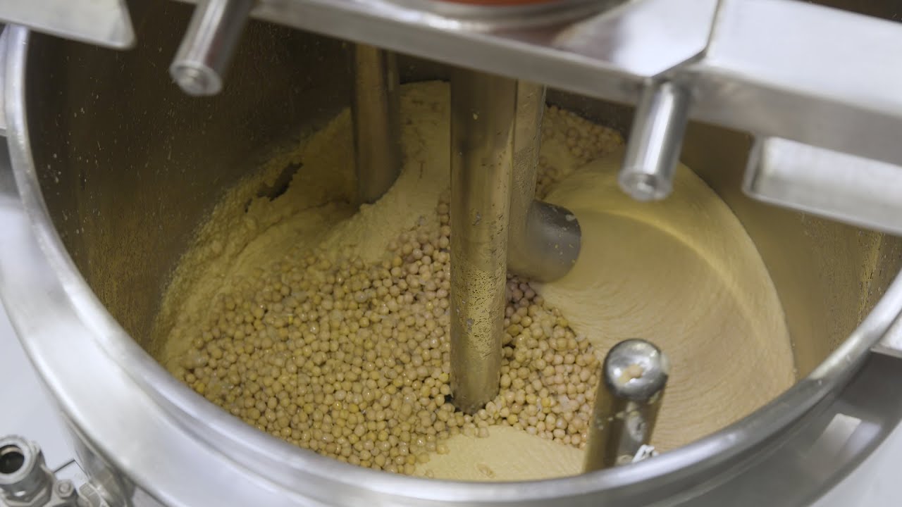 Wie wird Hummus hergestellt