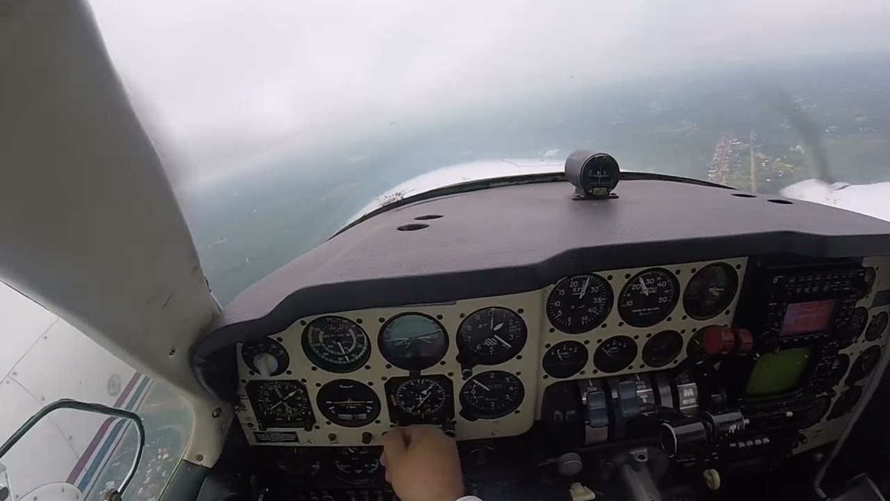 Beechcraft baron 55 Despegue de SGAS ( Asunci&oacute;n, Paraguay )