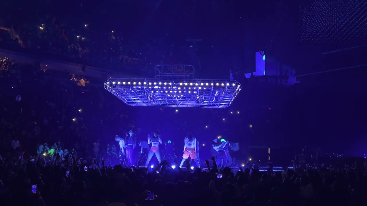 ONE KISS / ELECTRICITY Live From Miami FUTURE NOSTALGIA 2022