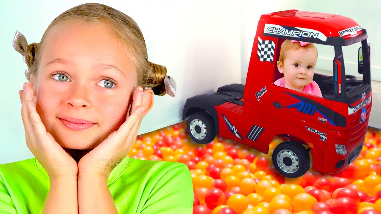 El Suelo es Lava +otras Canciones Infantiles | Maya y Mary