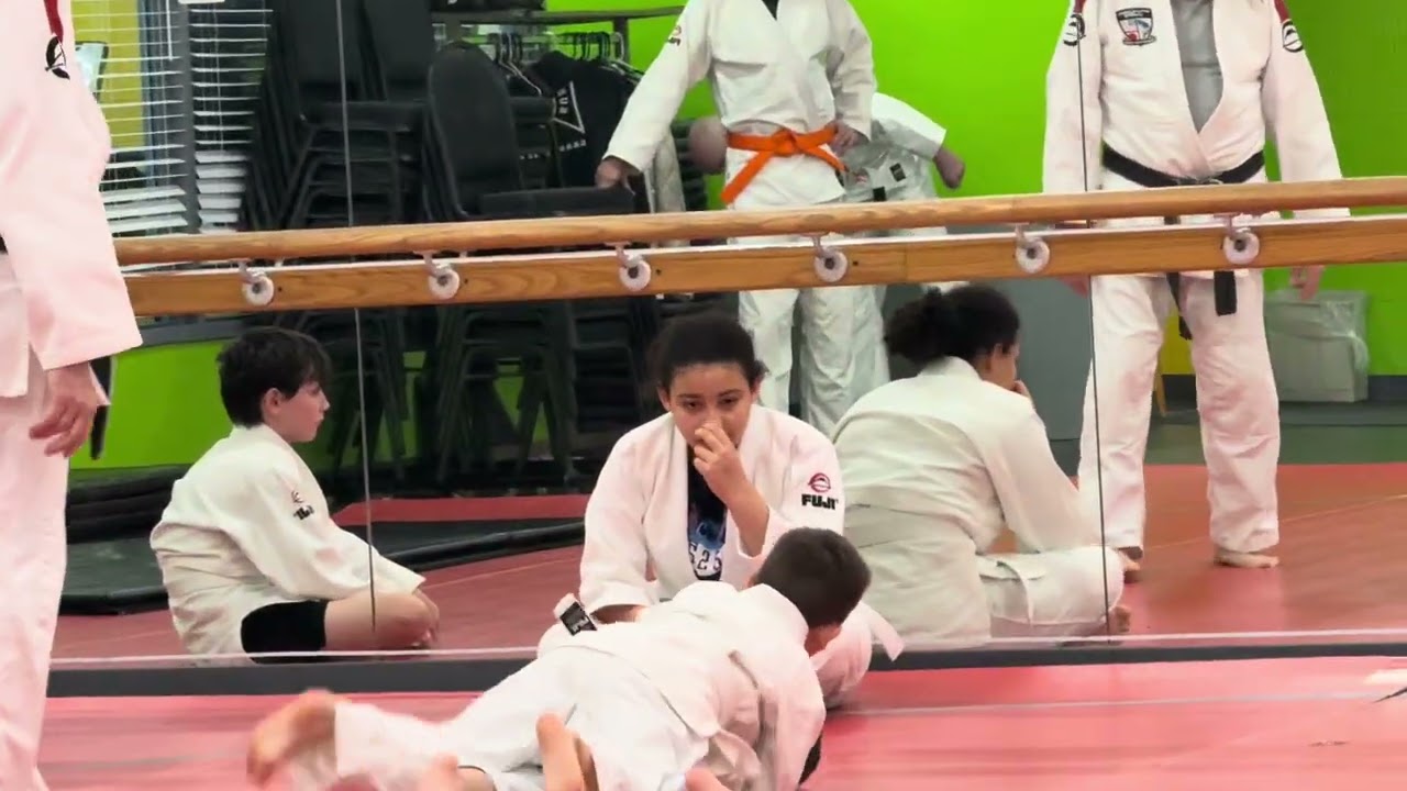 Bowling green Judo kids randori drill sparring with coach Williams #arianna #