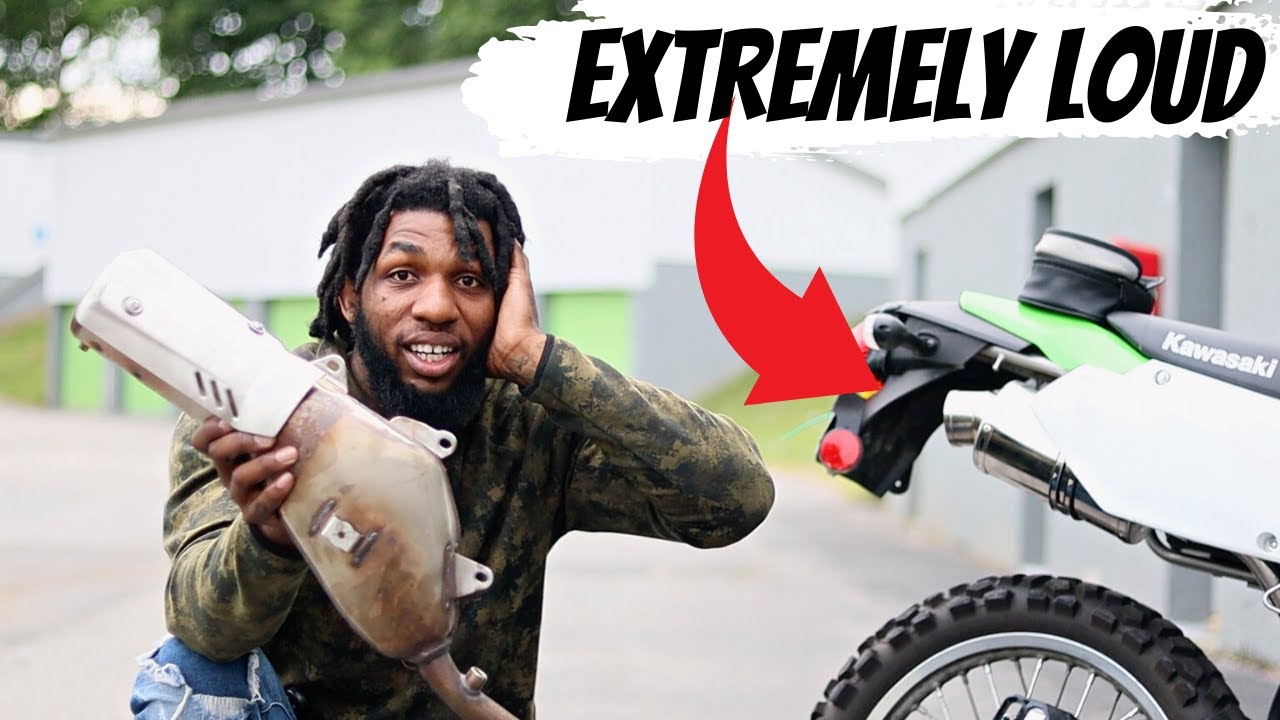 SUPER LOUD delkevic exhaust ON KLX300 (DELKEVIC SS70 9in)