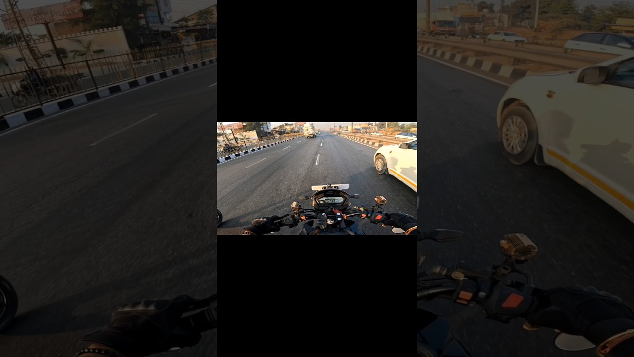 Overloaded picup 😱 #shorts #youtubeshorts #motovolog #trendingshorts #shortvideo