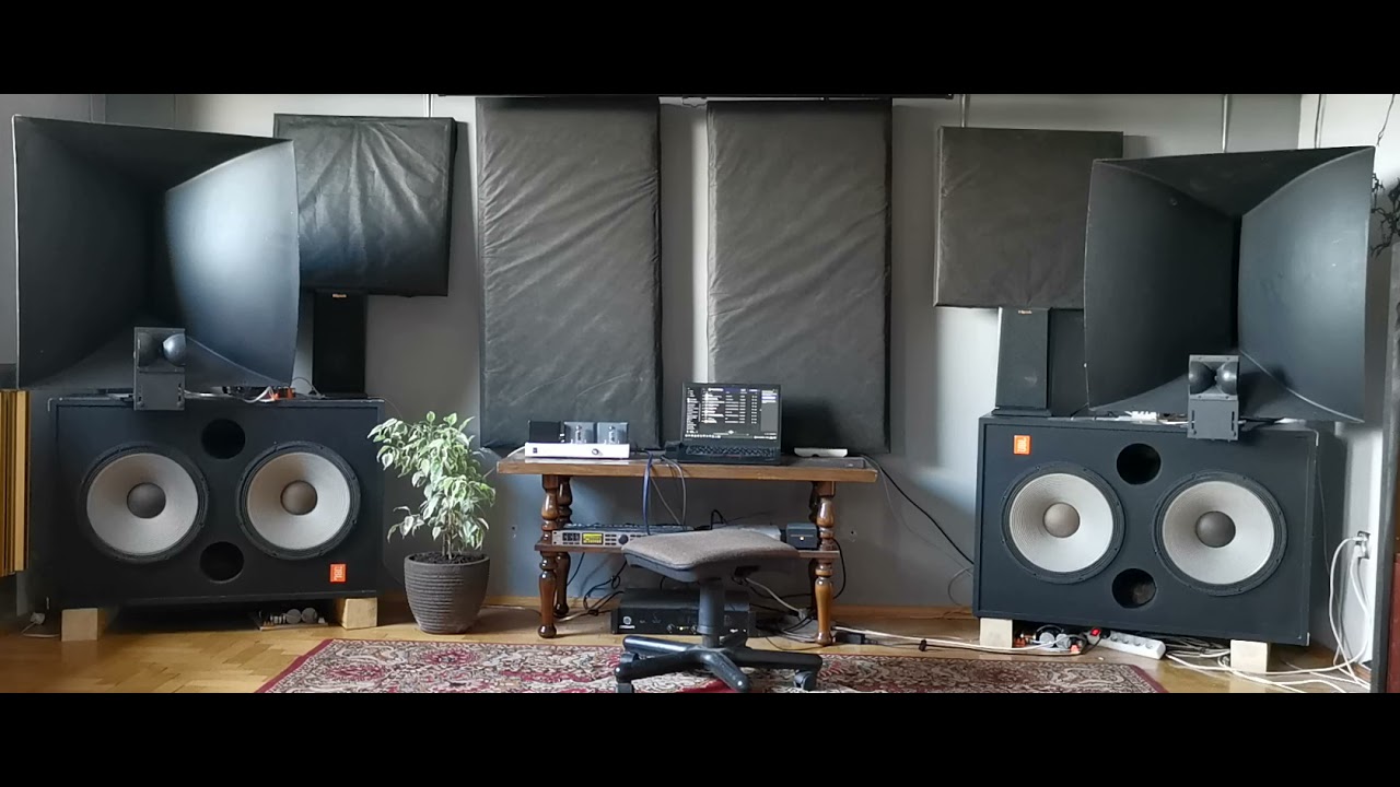 JBL 4675 ( 2035HPL , 2446H + 2360A , 2404H )(DCX2496 , Calyx DAC 24/192 )  Tube Amp: ECL86 SE  M.3