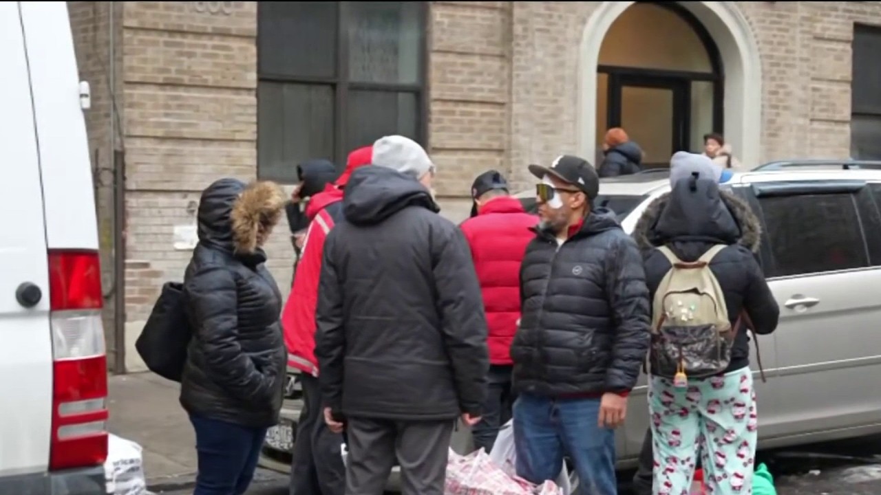 Familias desplazadas tras incendio en El Bronx