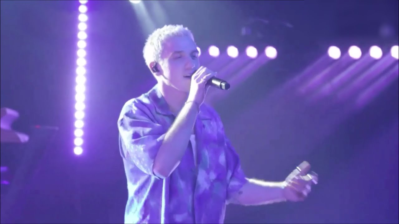 Lauv &ndash; Drugs & The Internet [Live at the ~how i&rsquo;m feeling~ Release Party]