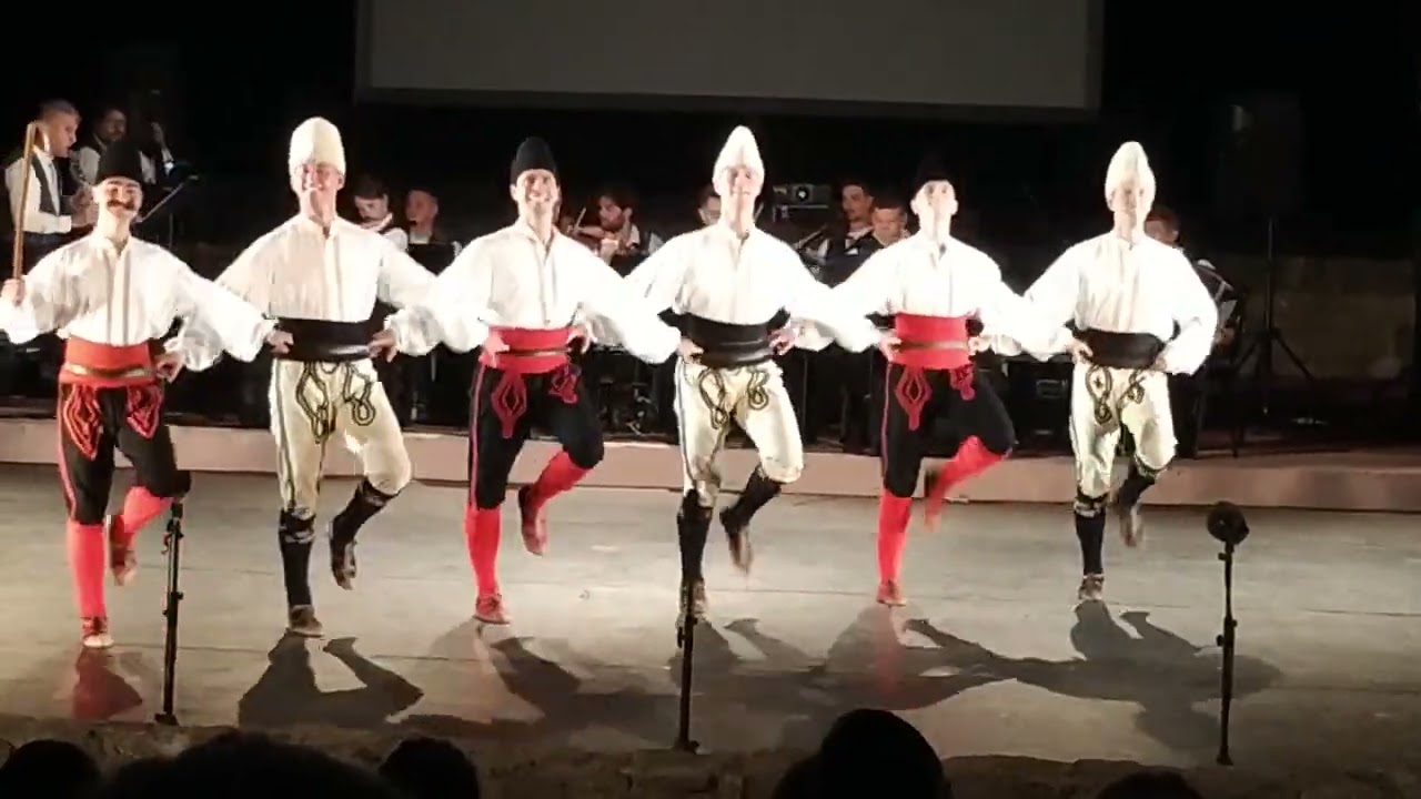 Ansambl KOLO u Herceg Novom (