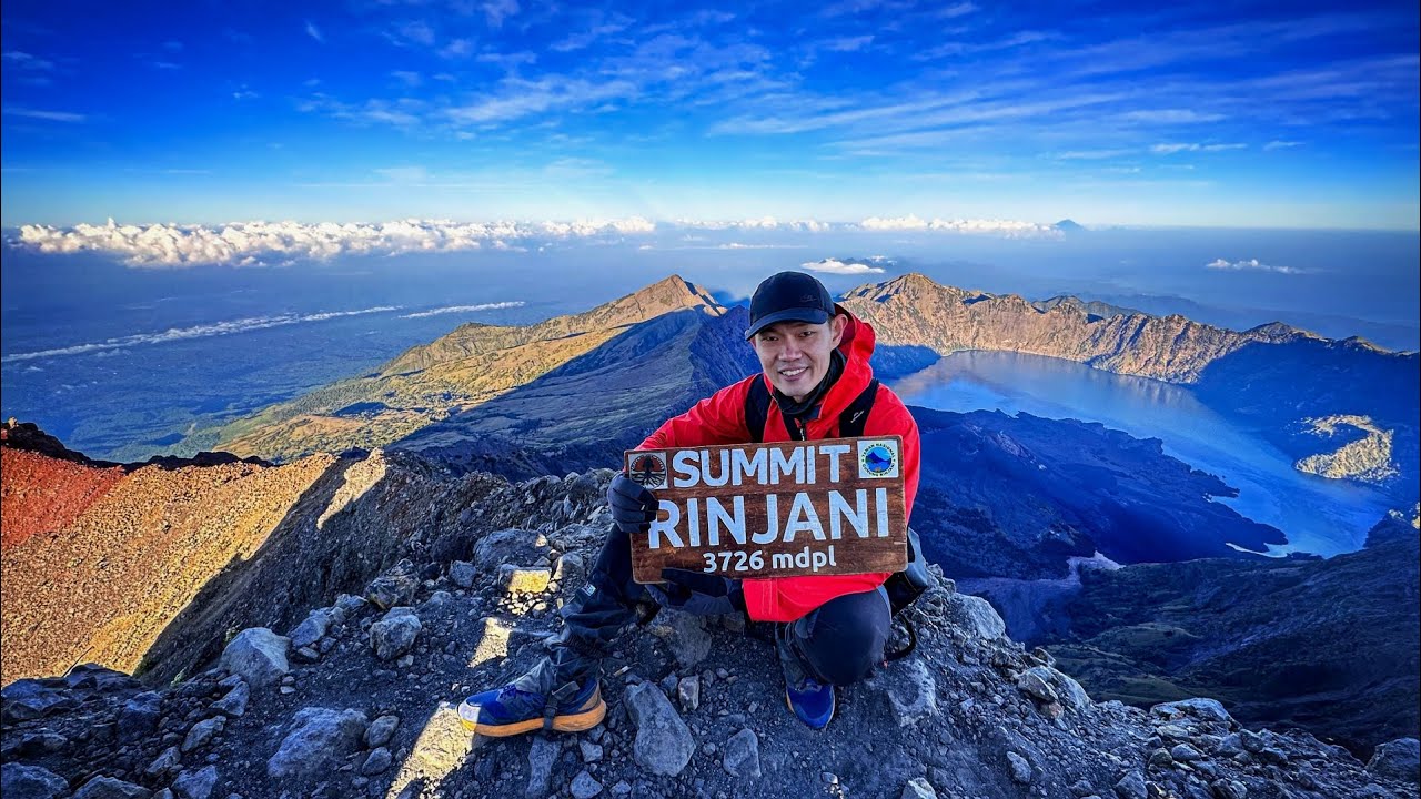 MOUNT RINJANI via Sembalun Torean Route | Day 2 | Summit the Second Highest Volcano in Indonesia!