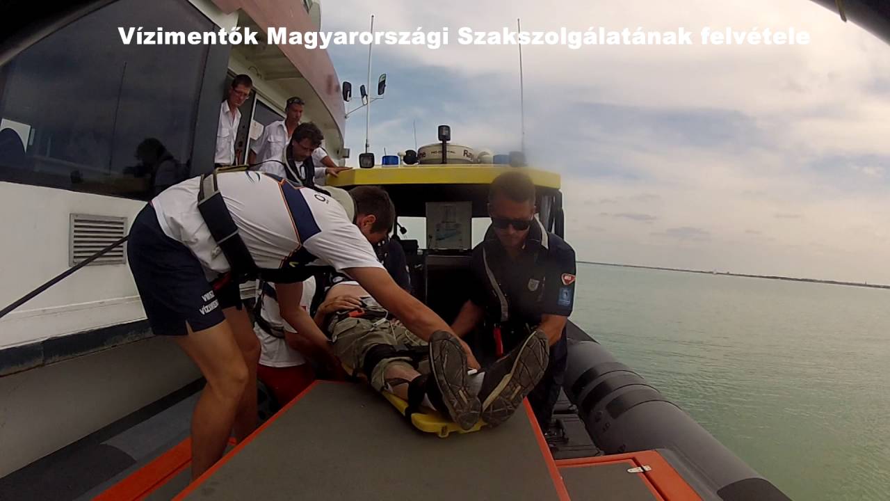 A Balaton közepén lett rosszul - a vízimentők mentették meg