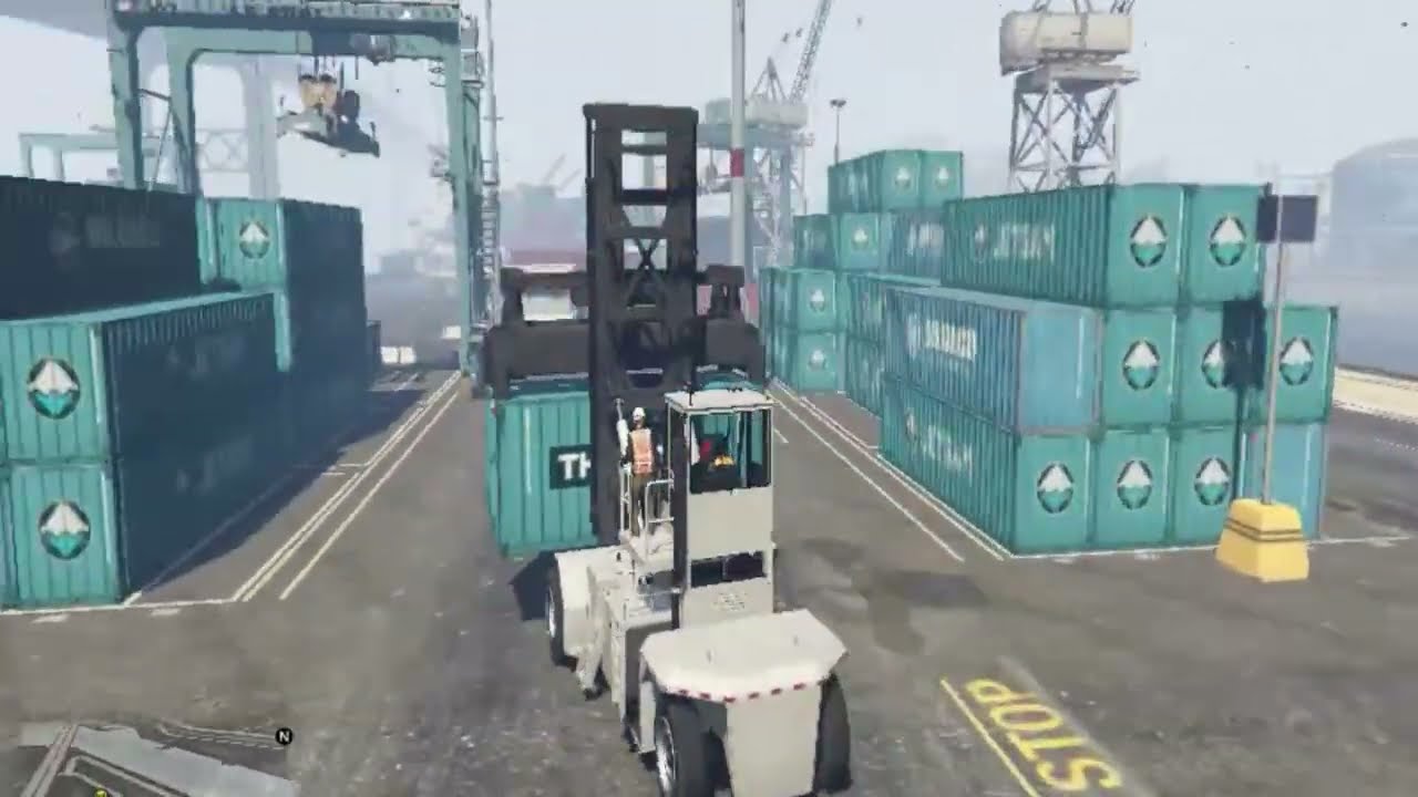 📦 Scouting the Port | Trevor’s Deep Dive into the Docks | GTA V Heist Setup 🚢📸