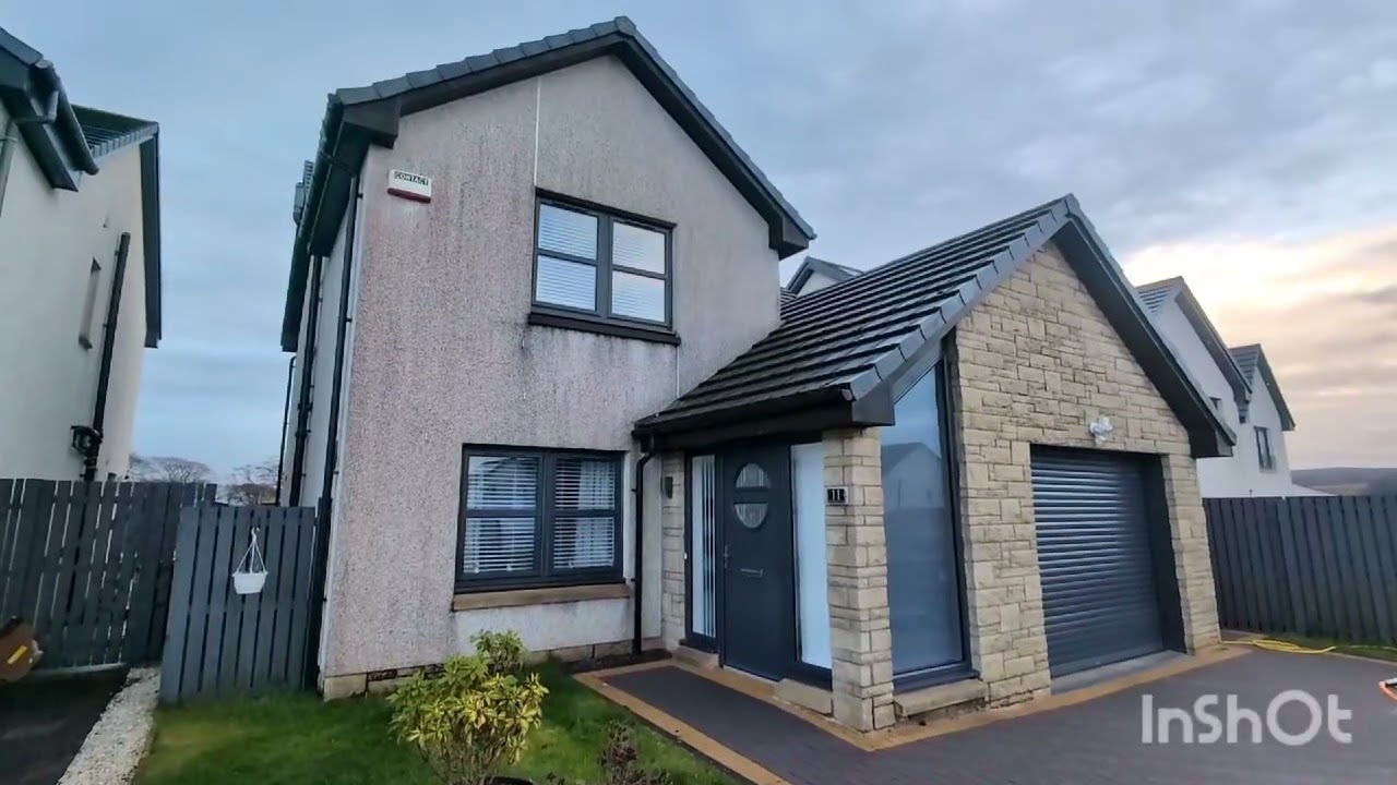 Cleaning Moss from the Sandstone Walls and Softwashing the Roughcast | Fauldhouse, West Lothian