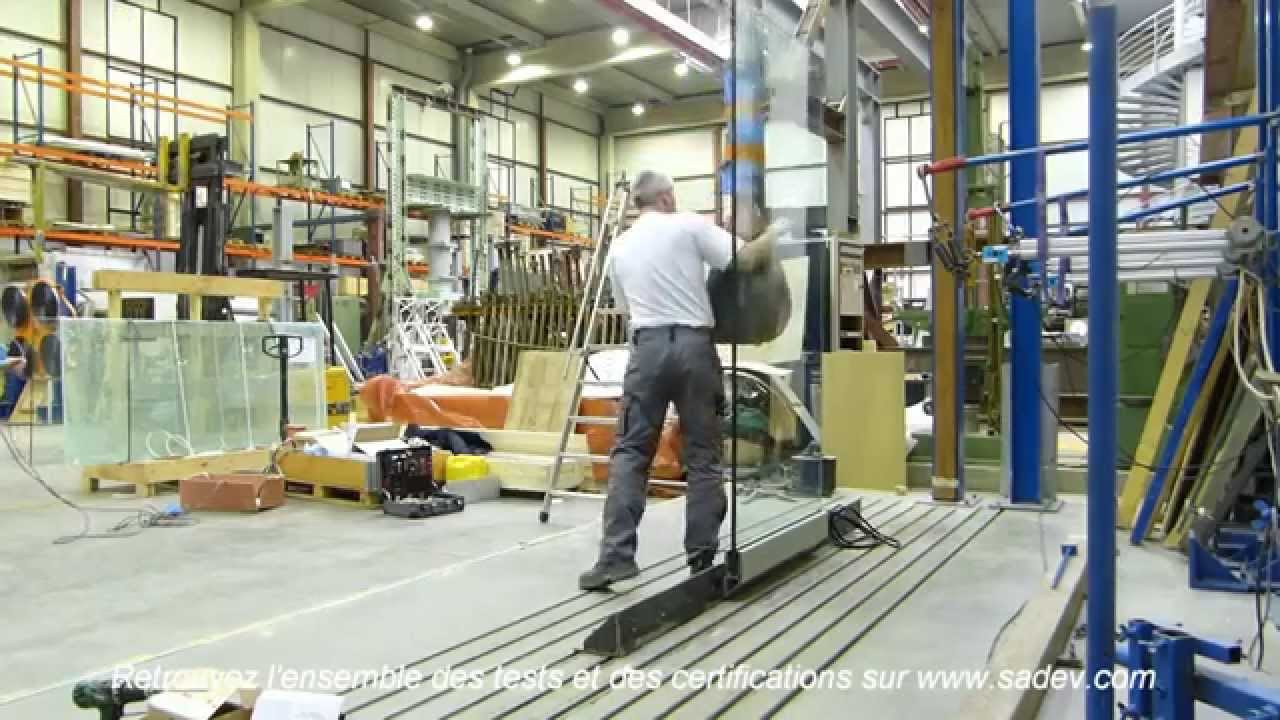 SADEV - Vidéo d'essai de garde-corps en verre SABCO