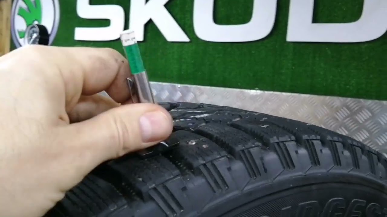 Bridgestone Blizzak Spike-01 205/70/15