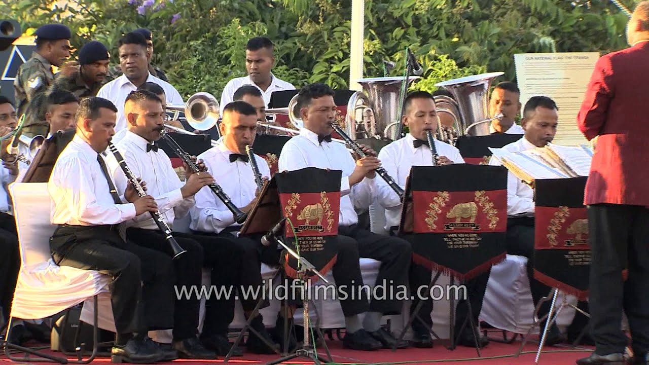 Kandhon Se Milte Hain Kandhe, by Indian Army Band at Kargil Diwas
