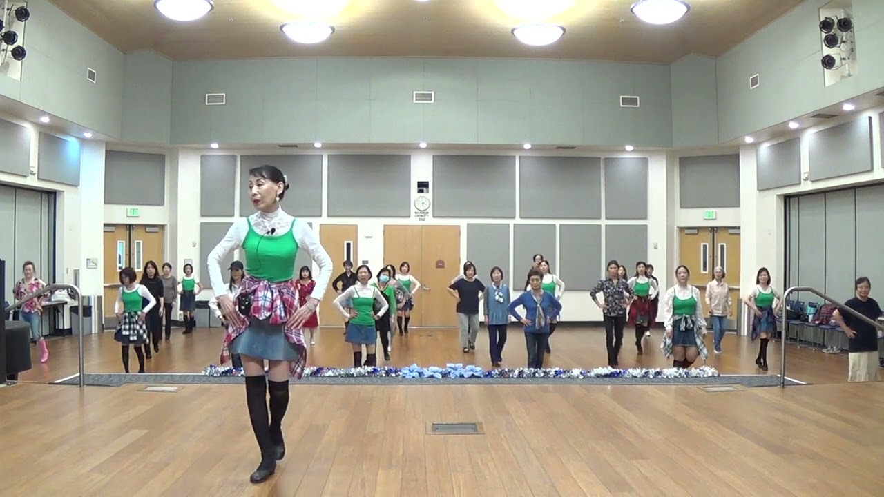 Irish Pub Song - Beg - Line Dance - Choreographer : Henning Jørgensen (DK) - July 2022