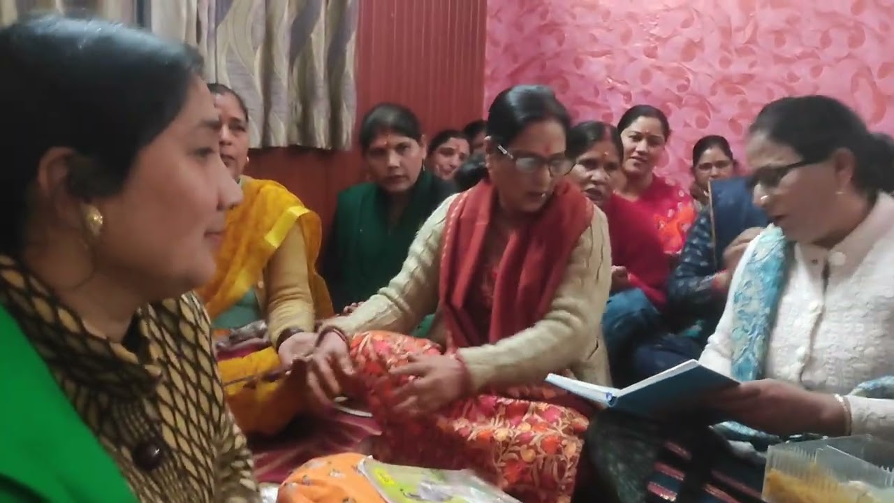 गोरा मैया का# स्पेशल भजन अच्छा लगे #तो लाइक सब्सक्राइबर comments #pahadiभी जरूर कीजिएगा🙏🙏🌹🌹❤ 