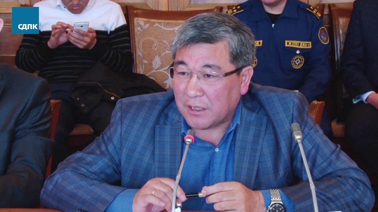 Рыскелди Момбеков экологиялык коопсуздук боюнча маалыматты сынга алды
