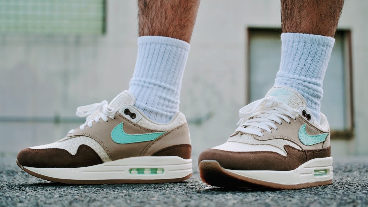 NIKE AIR MAX 1 PREMIUM 2 