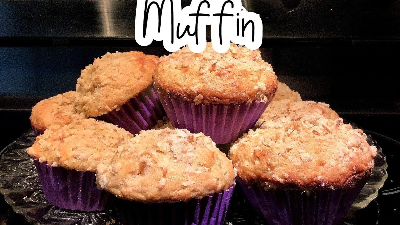How To Make SUPER Moist Coconut Banana Muffin (With Streusel topping)