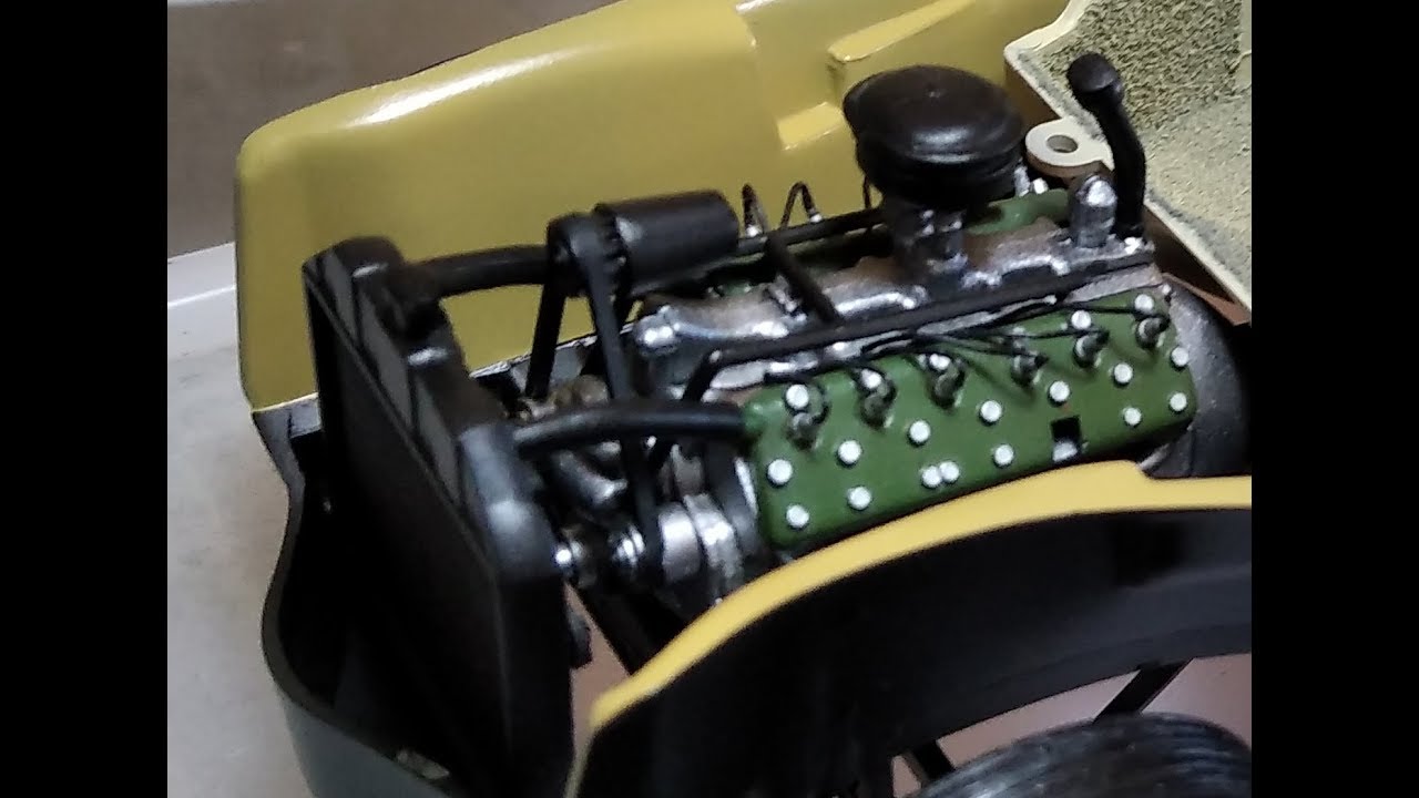 1/24 Monogram 1941 Lincoln Continental Part 1- Engine/chassis