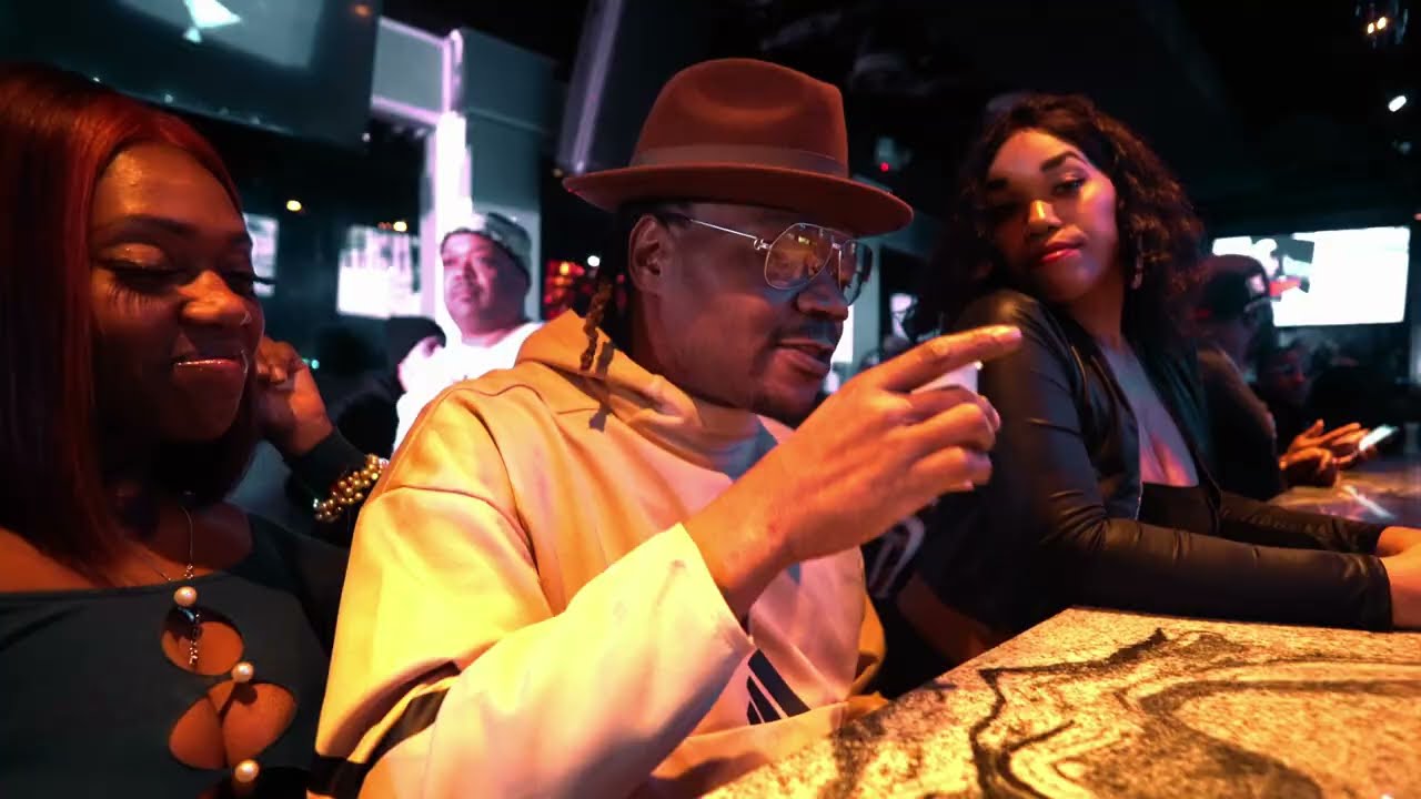 Bizarre x Foul Mouth - Flexin' On You... (Ft. Bruiser Wolf) [Official Music Video]