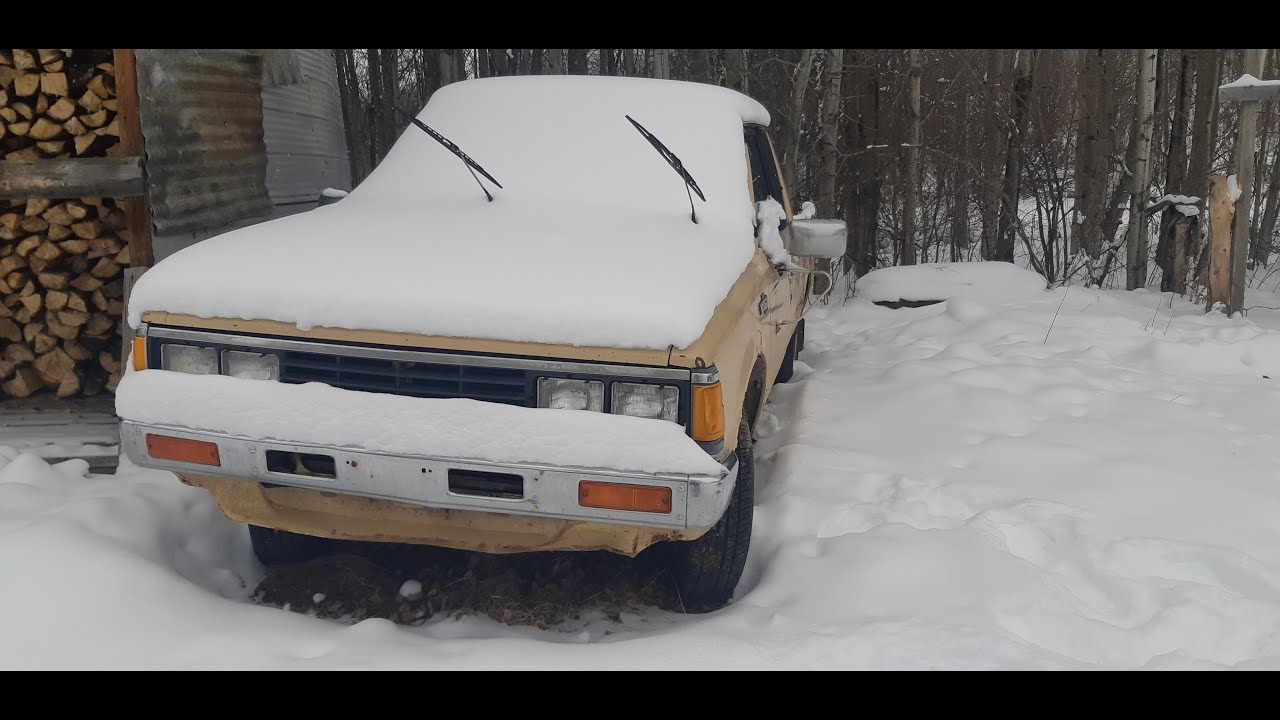 1984 Nissan 720 Cold start