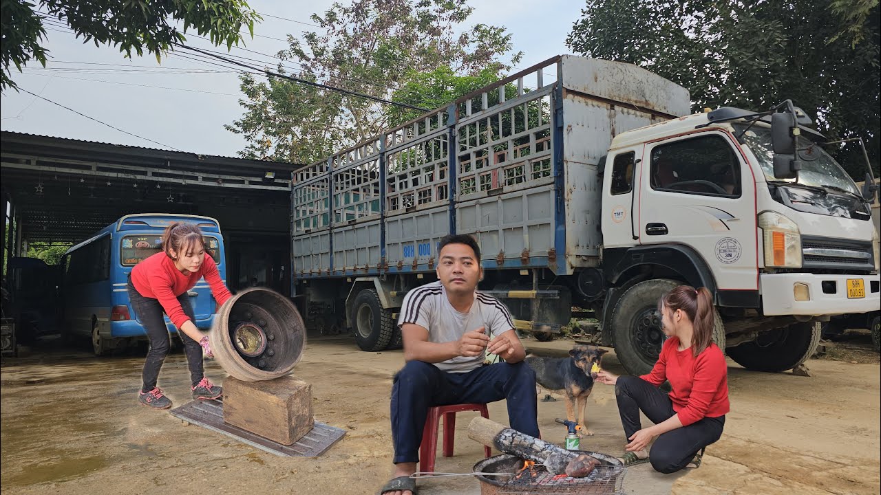 Maintaining a massive 8 ton wheel is a relaxing experience for the talented mechanic