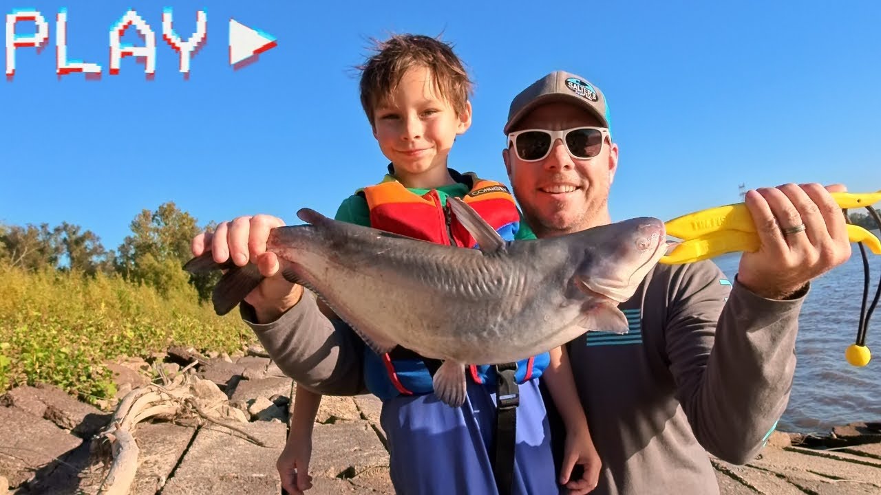 BIG Catfishing Adventure on the MIGHTY Mississippi!