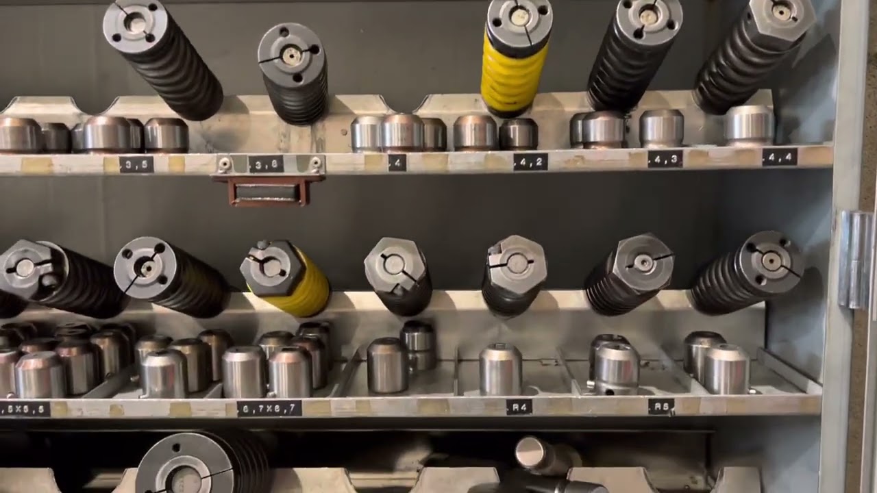 Punzonadora cnc Amada Vipros 255