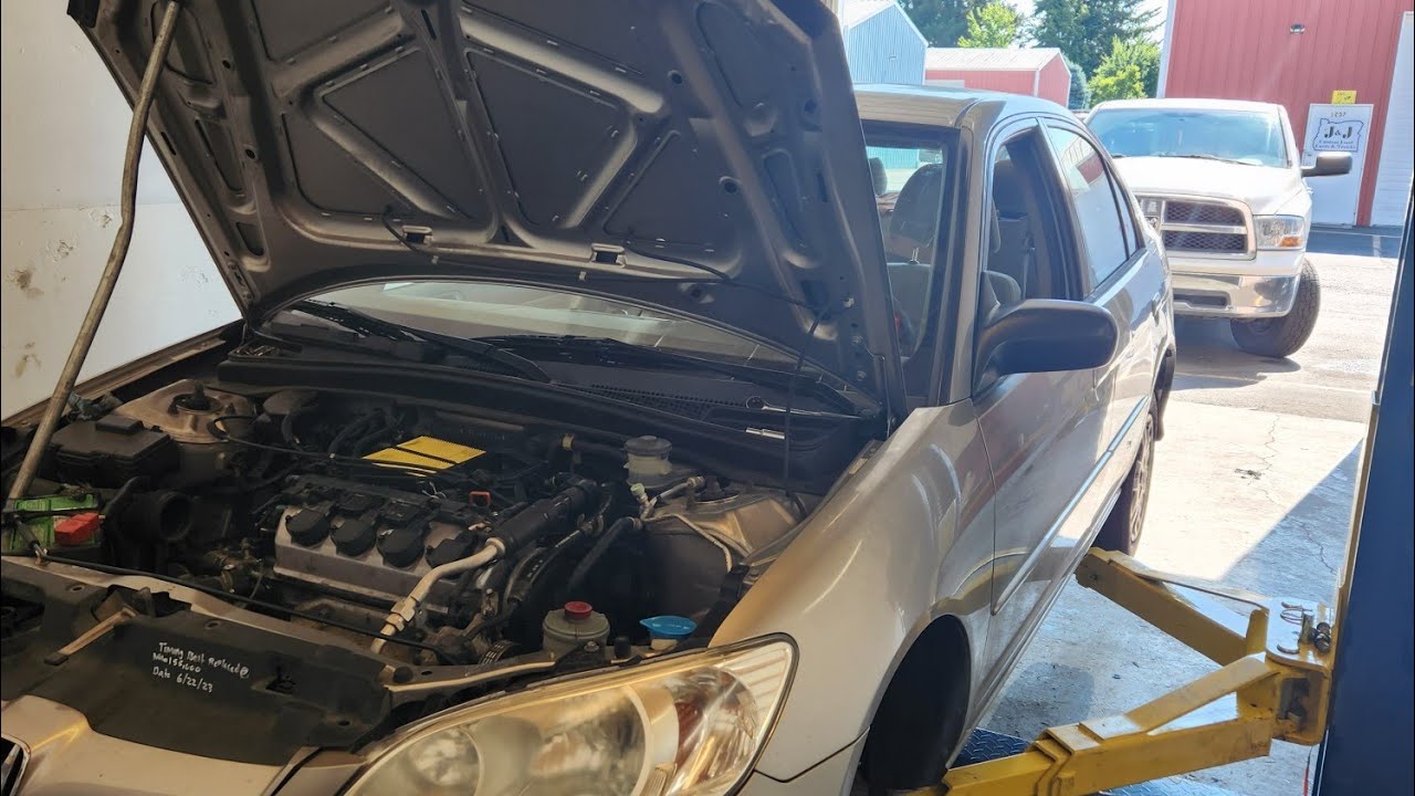 Honda Civic 1.7 Most Common Oil Leaks Fix!
