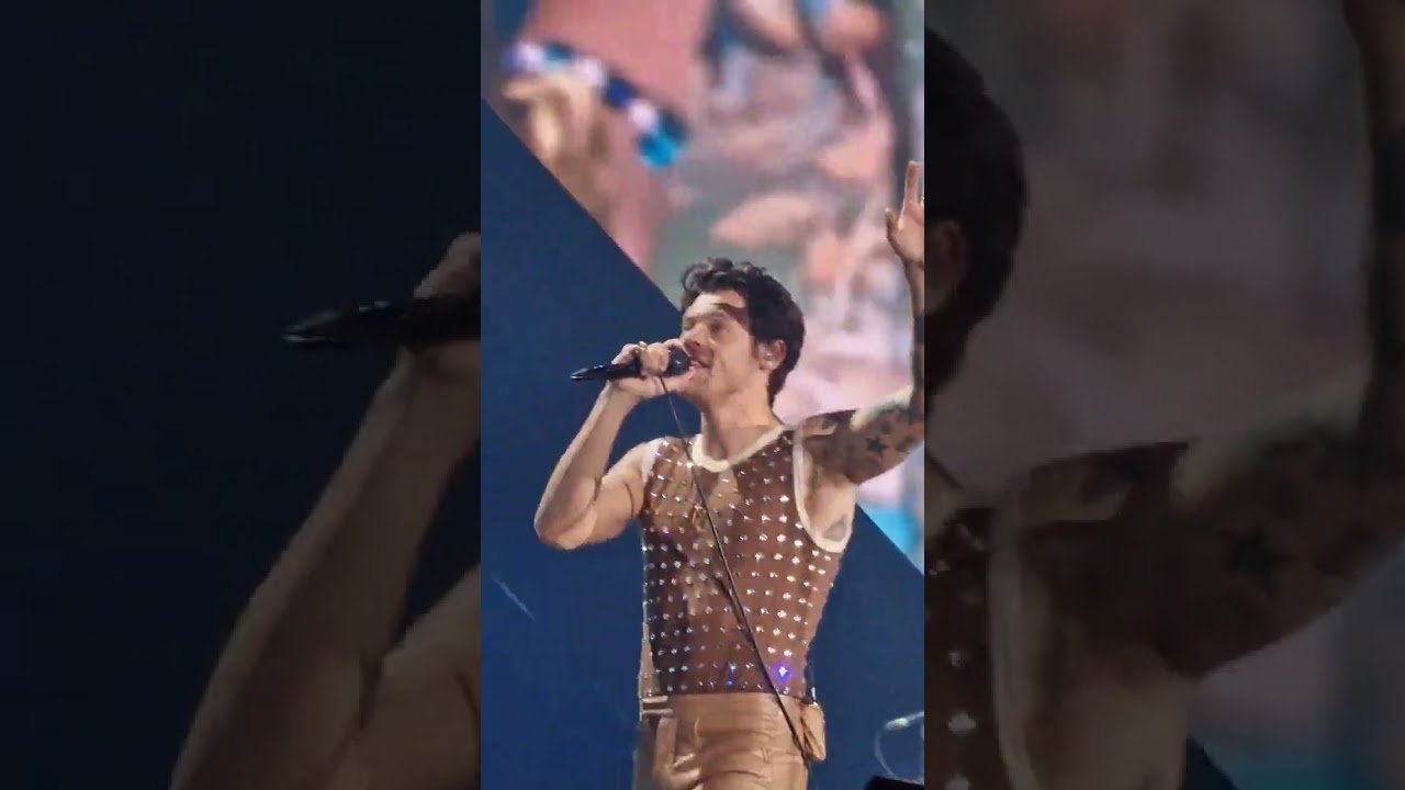 Part 2 of ‎@HarryStyles  in Cardiff N1