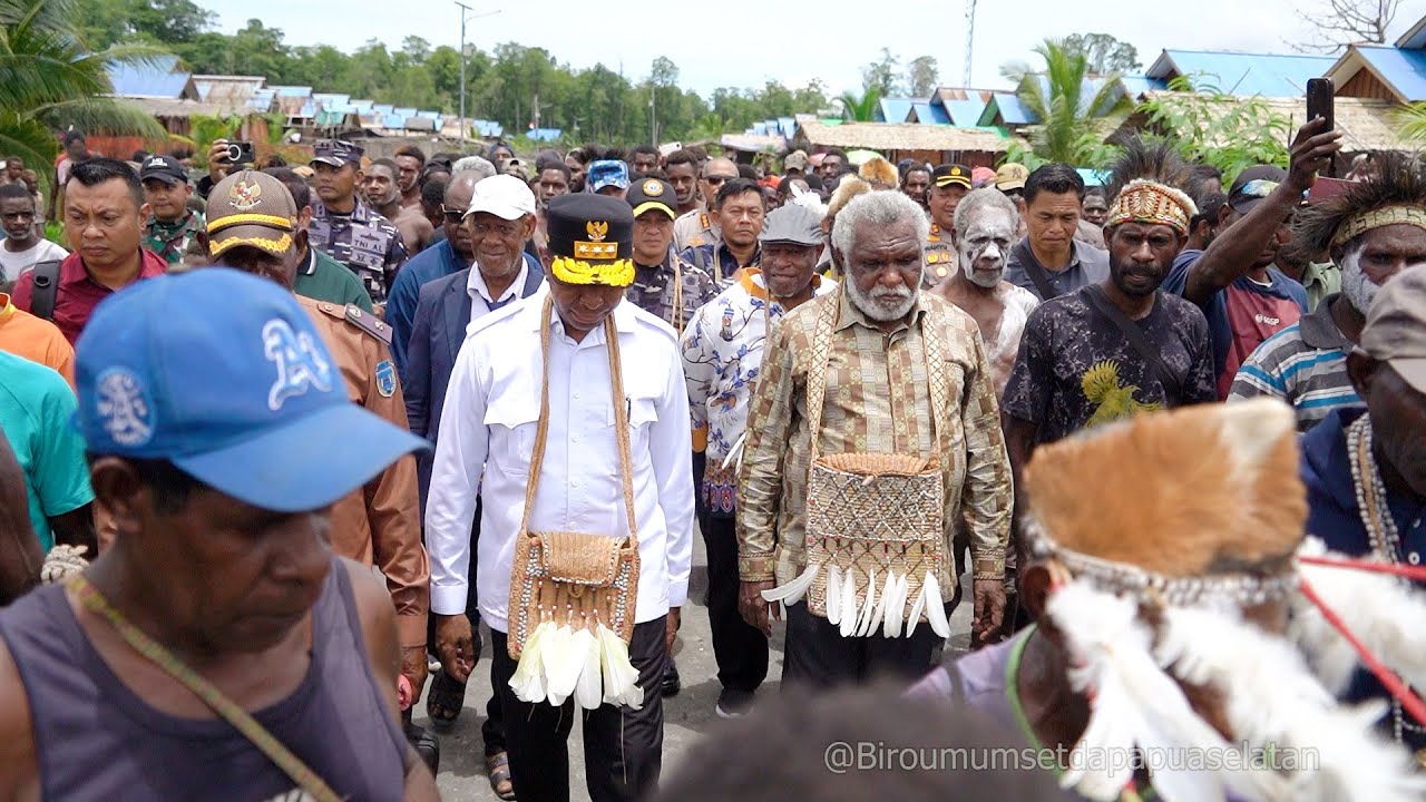 Safari Ramadhan Di Asmat - Gubernur & Wakil Gubernur Papua Selatan, Rombongan di sambut secara Adat