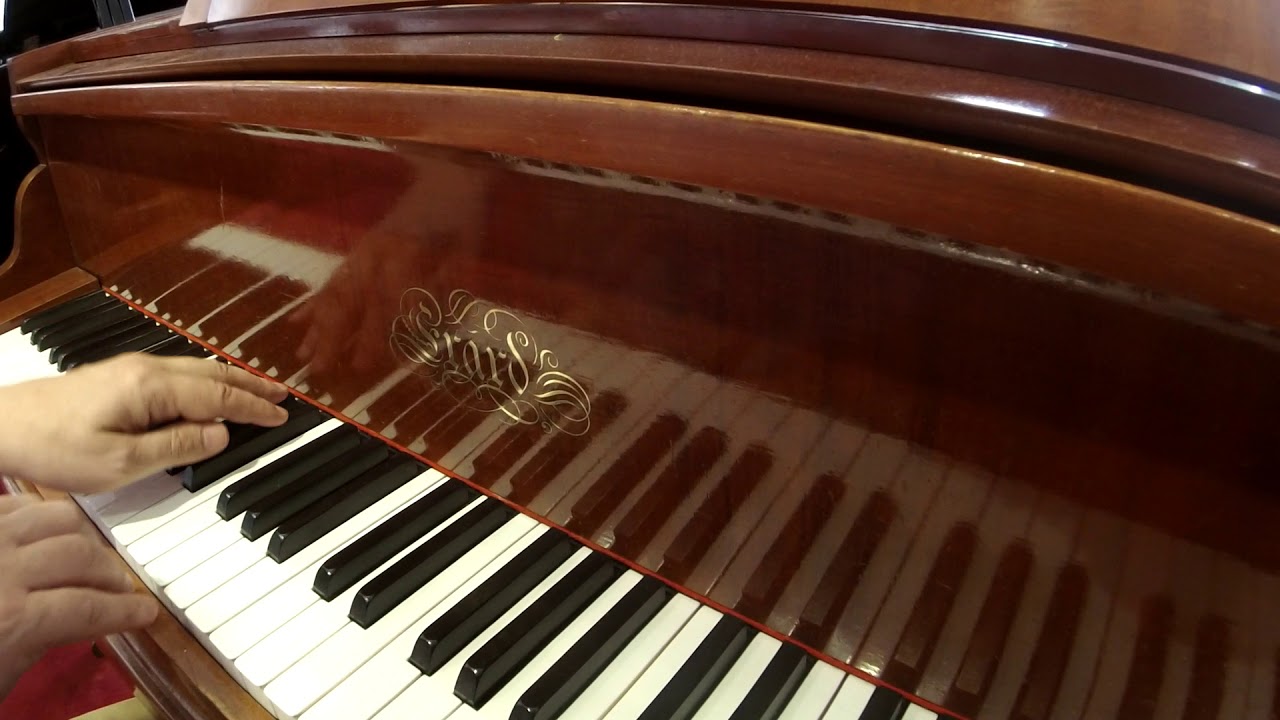 Piano &agrave; queue Erard 180