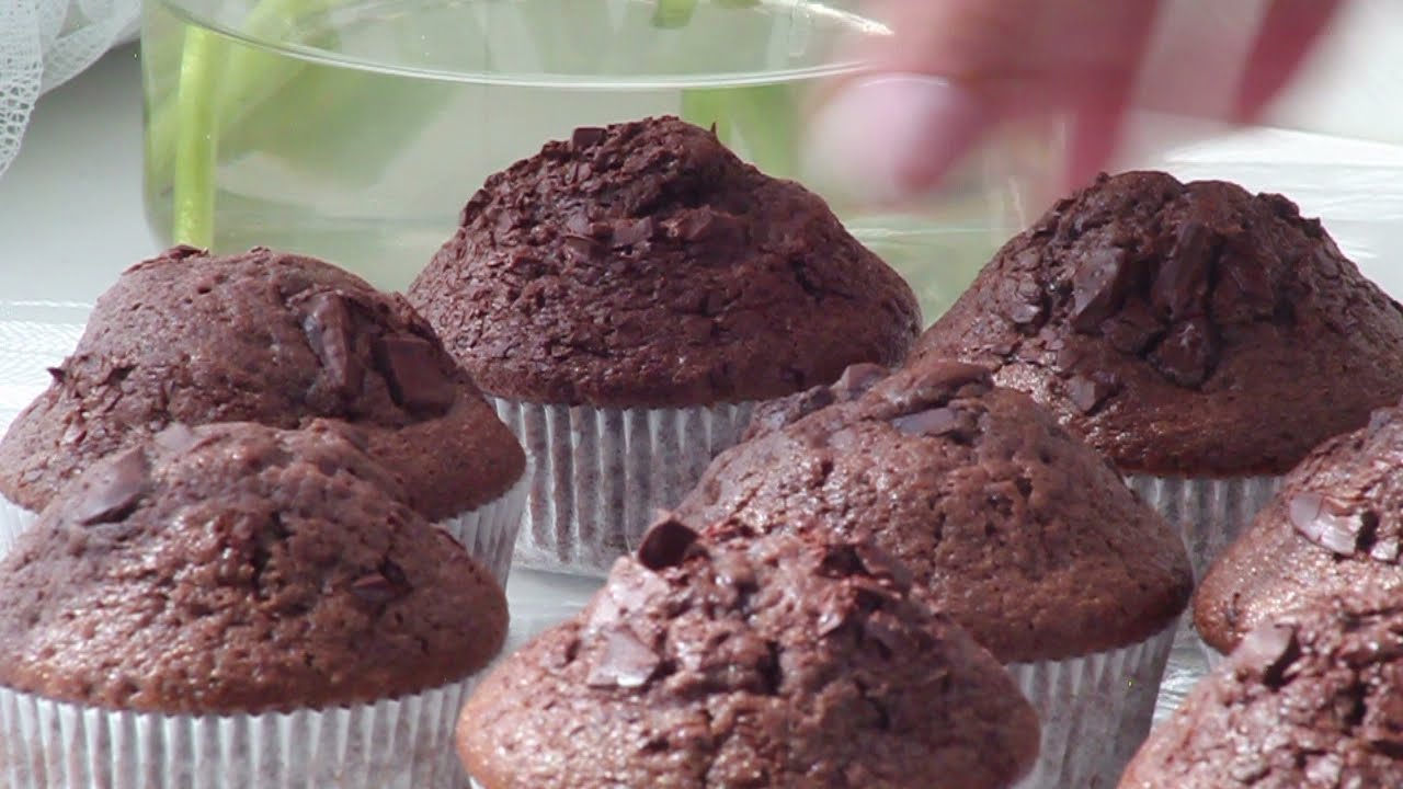 Double Chocolate Muffins | saftig und extra schokoladig | b o u s h r a